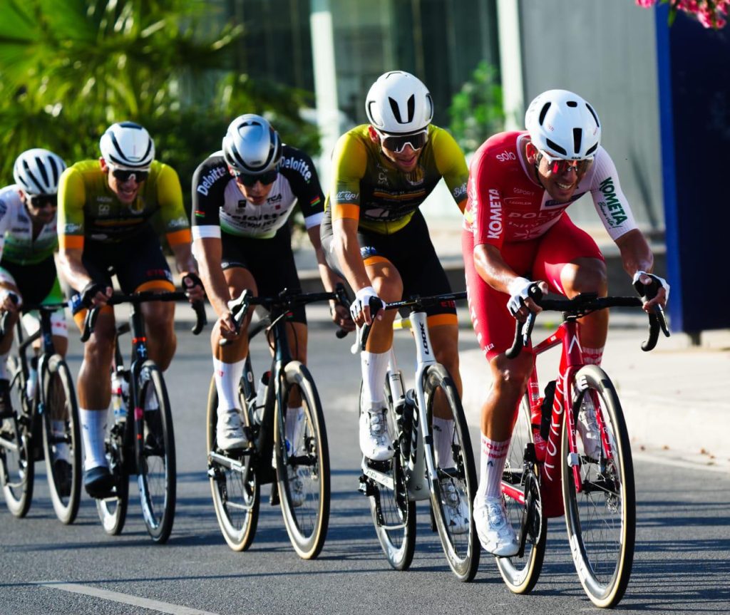 Fighting to the Finish at the Maltese Road Race National Championship Finale